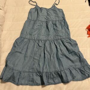 Denim inspired dress
Size XS
Great condition